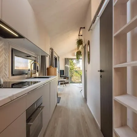 Tiny House With Deck In - Tuin Keet - 18